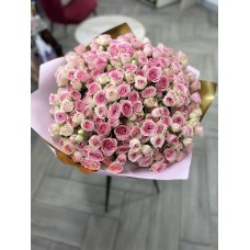 51 кустовая розовая роза