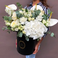 Шляпная коробка "Снежная королева"