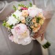 Букет невесты с пионами, кустовыми розами, брунией